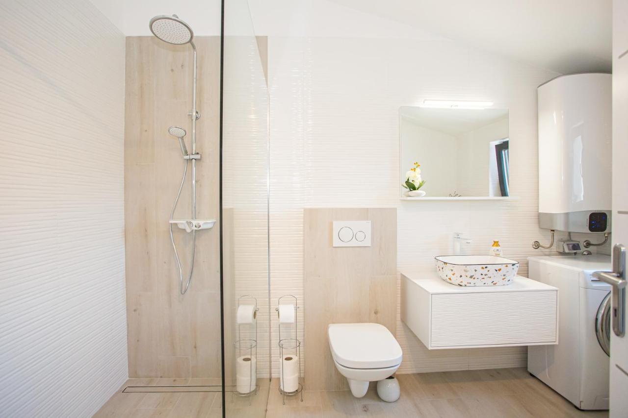 Black & White Apartment Rovinj Exterior foto